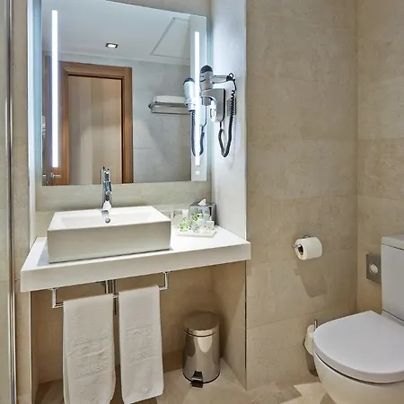 Hotel Avani Rio Novo 4*